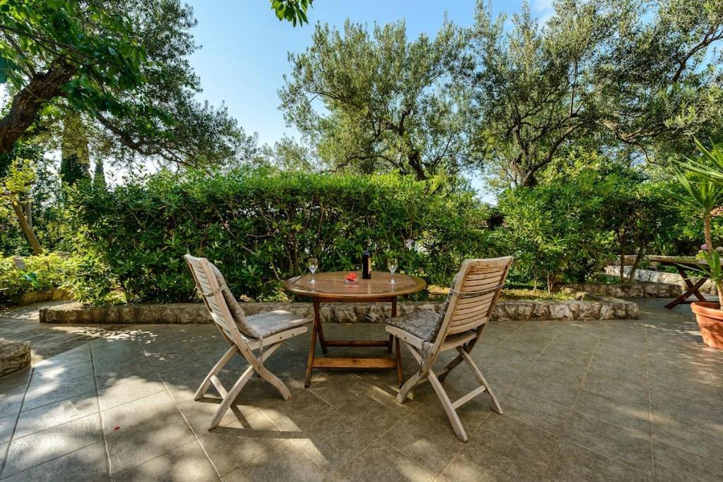 Center 2 * Cavtat